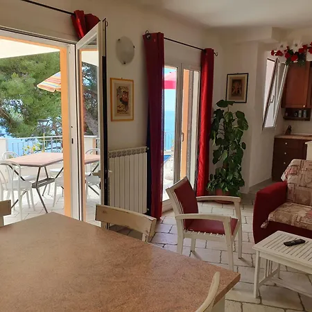 Sunshine Apartment Andora