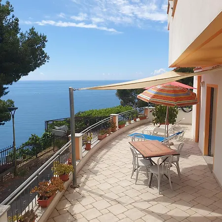Sunshine Apartment Andora